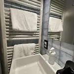 Le Di Bsuites 招待所 帕爾馬