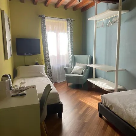 Le Di Bsuites Parme