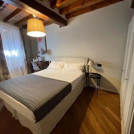 Le Di Bsuites 3* Parma