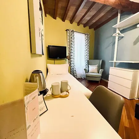 Le Di Bsuites Penzion Parma